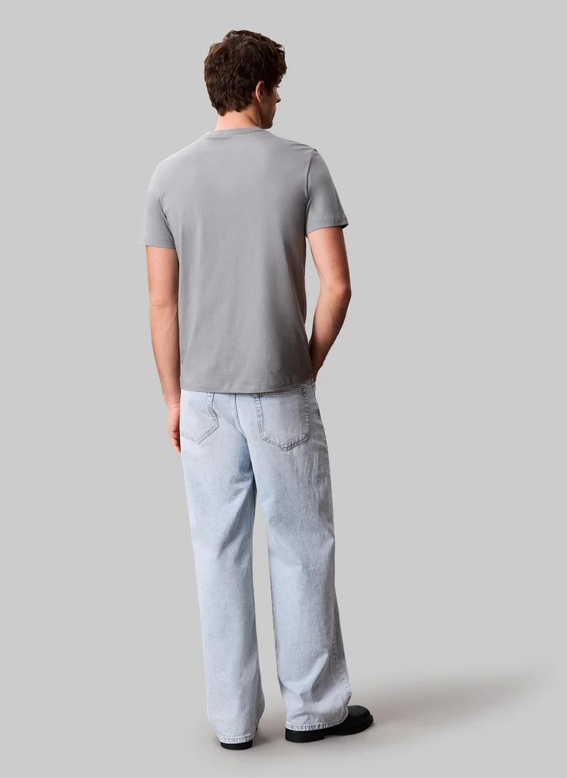 كالفن كلاين جينز تيشيرت قصير الأكمام